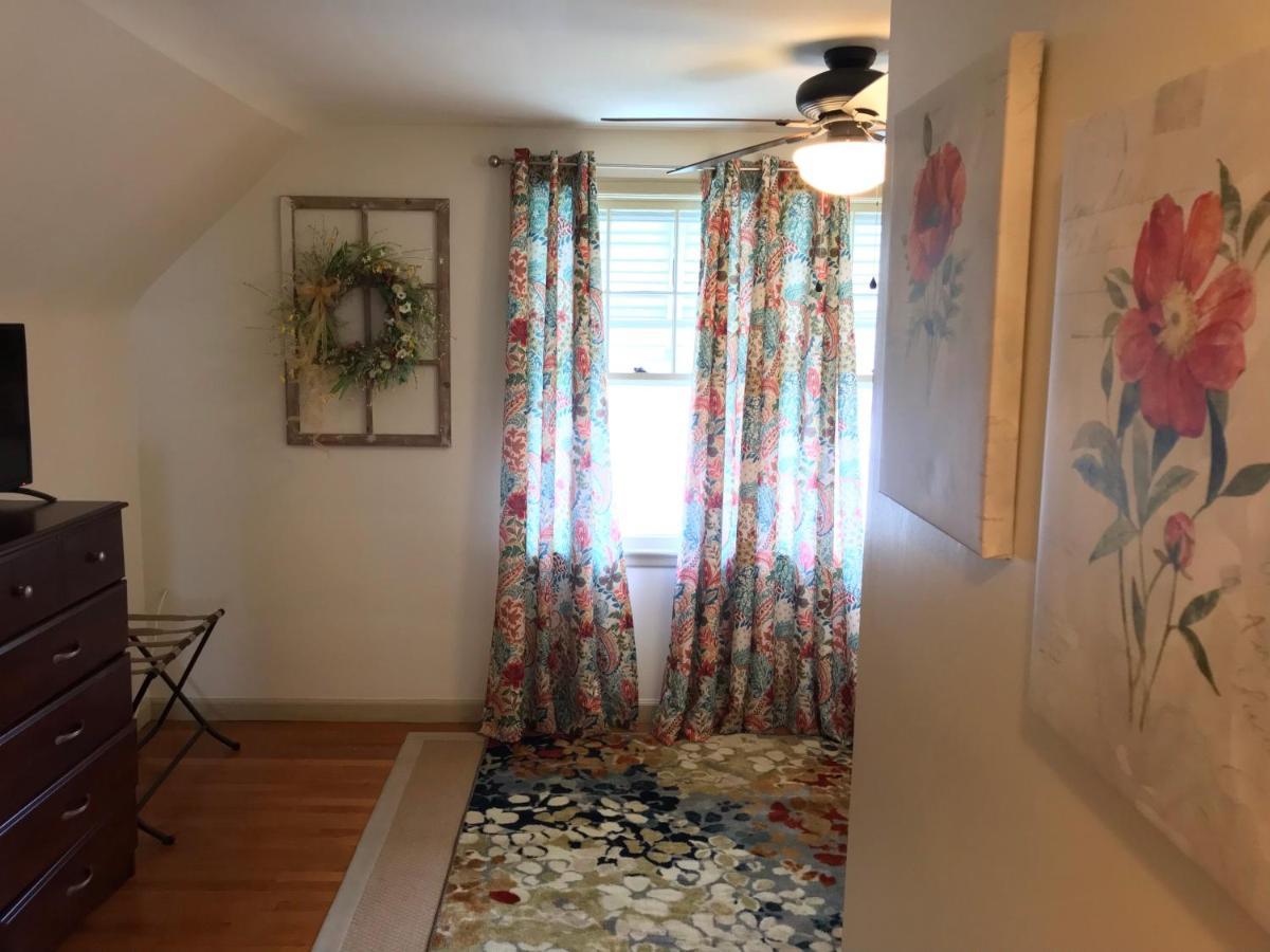 The Little Italy Of Niagara Falls Bed & Breakfast Экстерьер фото
